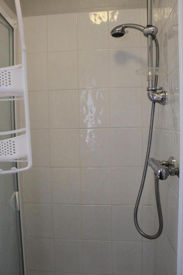 Vale View Apartment Denbigh Luaran gambar